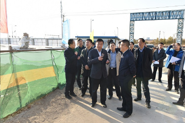 長春市市委常委、長春新區(qū)管委會主任李忠斌視察吉林省北藥投資集團有限公司北湖項目建設(shè)情況