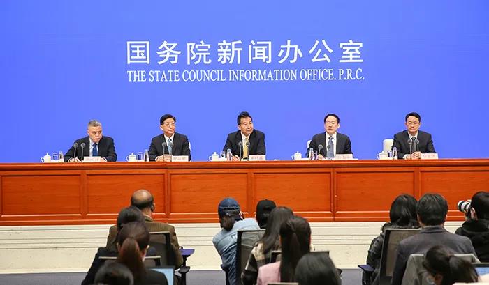 國新辦發(fā)布會：中醫(yī)藥顯著提升輕型普通型患者治愈率，有效緩解癥狀
